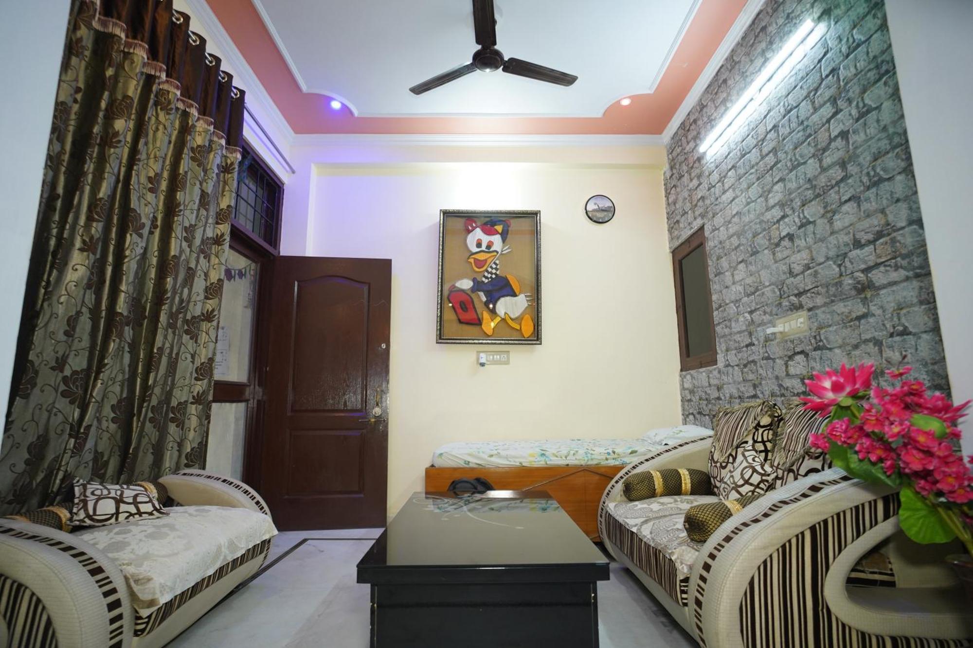 Om Trance Homestay Jaipur Exterior photo