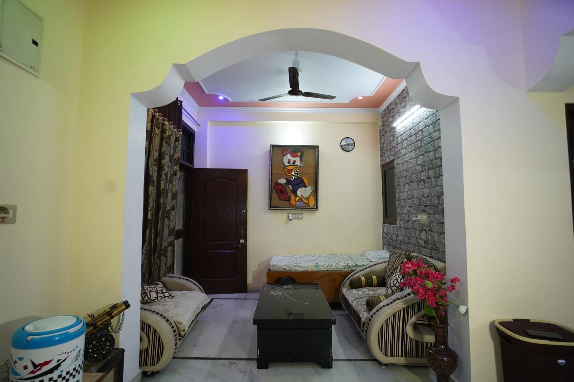 Om Trance Homestay Jaipur Exterior photo